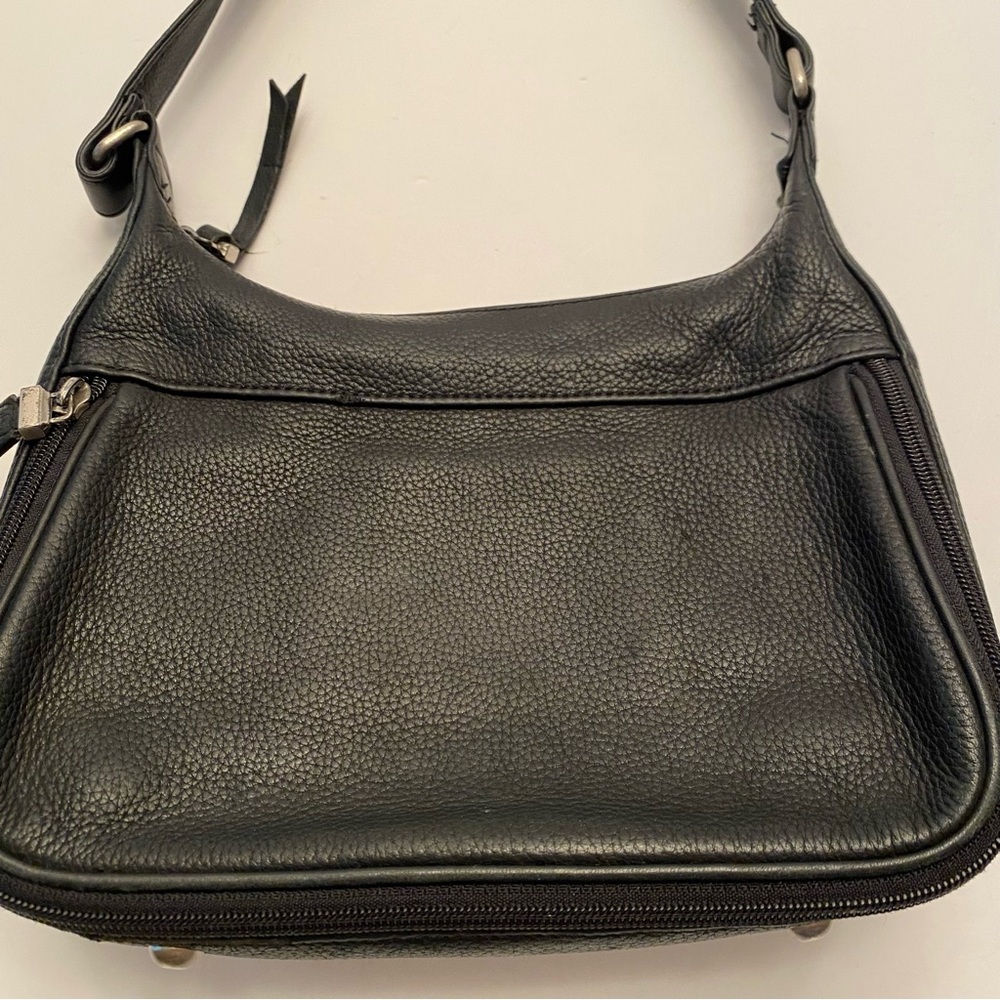Stunning Black Pebbled Leather Fossil handbag